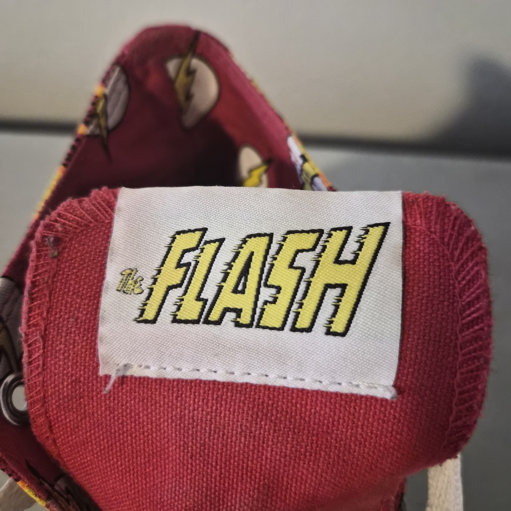 Converse And DC Comics The Flash High Top - Picture 9 of 9
